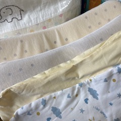 ベビー用品　布団　哺乳瓶　オムツ　バラ売り相談の画像