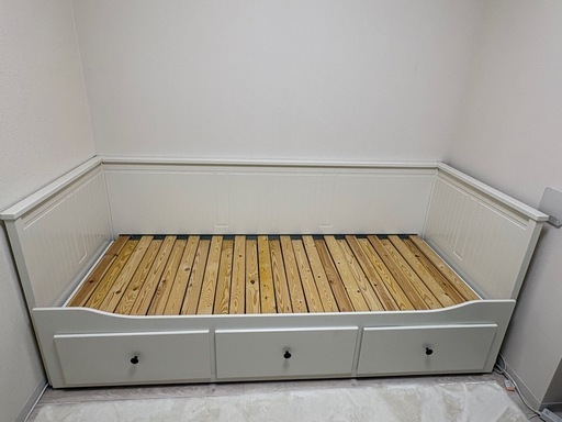 HEMNES  ソファベッド　ベッドフレーム　収納付き