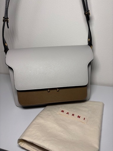 MARNI ショルダーバッグ　トランク　ミディアム