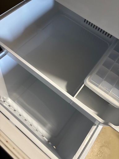 美品ハ2022年製　135L冷蔵庫