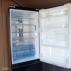 D093  送料設置無料   SHARP　自動製氷機能付き　大型冷蔵庫　415Lの画像