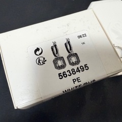 【2/27まで】 Swarovski エメラルドカット　スクエア クリスタル ピアス シルバーの画像