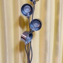 北欧モダン　電気スタンドの画像