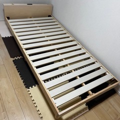 ベットフレームの画像