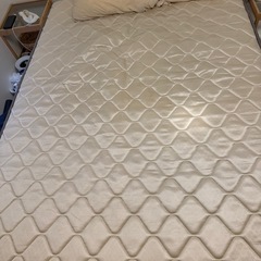 ベット　マットレスの画像