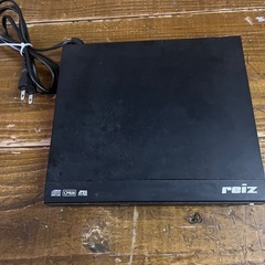 コンパクトサイズ　DVD/CD プレーヤー　reizの画像