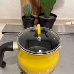 【お話中】春らしい黄色のマルチポットお鍋の画像