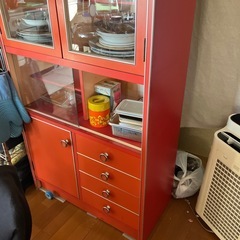昭和レトロ　食器棚の画像