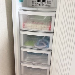 美品 Haier 電気冷凍庫 JF-NUF161G 2016年製 ハイアールの画像