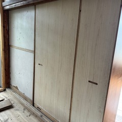 タンス、鏡の画像