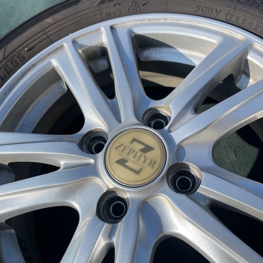 ほとんどの軽自動車に対応、155/65R14スタッドレスセット