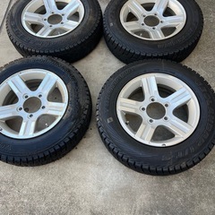 ジムニーアルミホイル付きスタッドレスタイヤセット
の画像