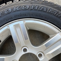 ジムニーアルミホイル付きスタッドレスタイヤセット
の画像