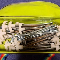 【格安】LOGOS ペグ＆マルチコンテナセット（大量まとめ売り・キャンプ用品）の画像