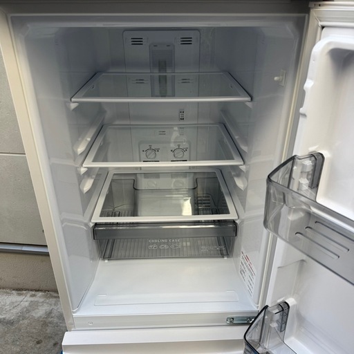 ?210⭐️2024年製美品★三菱電機　冷蔵庫　自動霜取り　ホワイト　一人暮らし