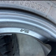 軽トラ用スタッドレスタイヤBSブリザックの画像