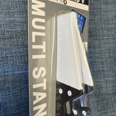 スマホ・タブレット用スタンド　・ブラック＆ホワイト2個セット小さいので持ち運び楽ちんの画像