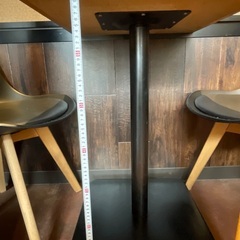 ①テーブル&椅子2脚セット（1セット）の画像