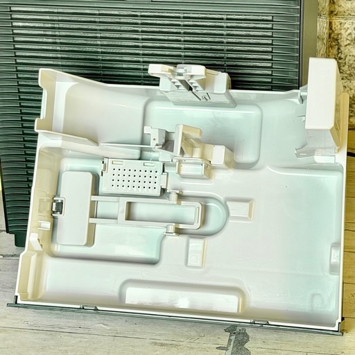 DAIKIN「MCK70YE9」加湿ストリーマ空気清浄機