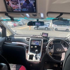 🟤アルファード200系2500c S 後期型　機関良好車❗️30系アルファードホイル両側電動ドア❗️盗難防止装置。車検９年4月、純正ナビ、2列目オットマンの画像