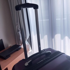 【本日のみ500円！】使用回数少！大容量スーツケース70Lの画像