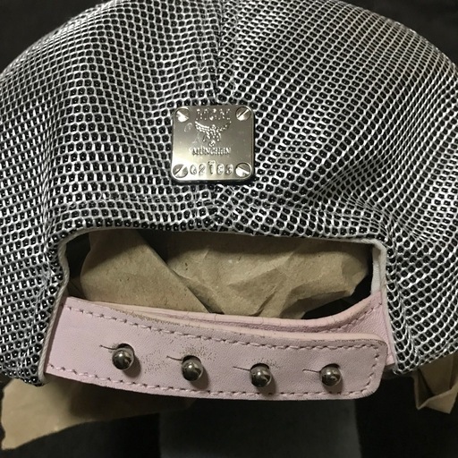 レア MCM ヴィセトス ベースボールキャップ ラビット ホワイト 美品