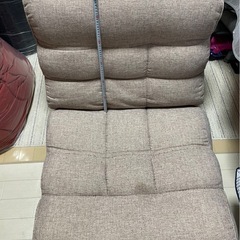 厚みのあるソファー　座椅子の画像