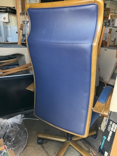 カリモクネイビー ハイバックオフィスチェア