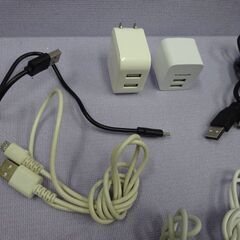 ( E-319 )USB ライトニングケーブル１０本 アダプタ２個 セット（４２）tama'sアダプタあり 中古 通電確認済みの画像