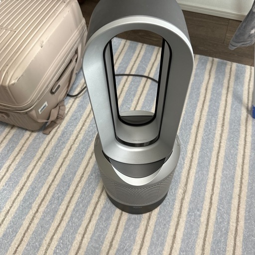 Dyson Pure Hot + Cool™ 空気清 浄機能付ファンヒーターアイアン／シルバー（HPOO ISN）