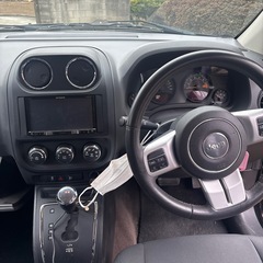 ジープコンパス　Ｈ２７　71800キロ　ナビ　TVの画像