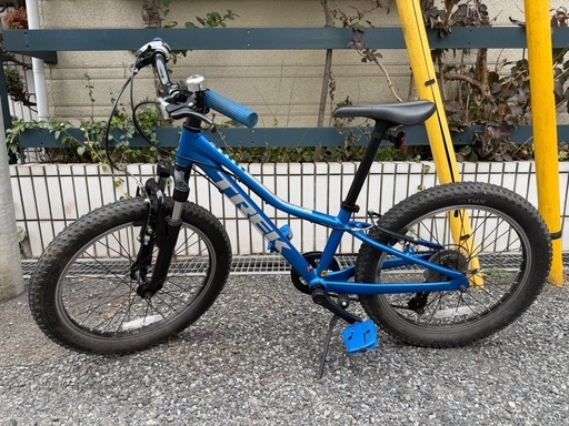 TREK Precaliber 20 ブルー 7段変速｜小キズ・サドルヒビあり｜引取希望