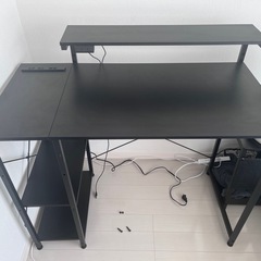 【早い者勝ち🎮】LED付きゲーミングデスク｜購入半年・美品｜引取優先の画像