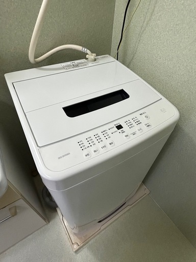 ?洗濯機　5kg 2023年製　アイリスオーヤマ　IAW-T504