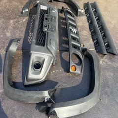 JB74W 純正バンパー　グリルの画像