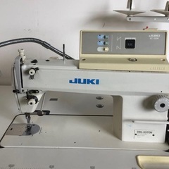 A-445△ q 岐阜発/ JUKI/ 工業用ミシン/ DDL-5570N/ 三相200v電源/ 1本縫い/ 動作確認/ 現状品/ 管12u/ R7.7/8 △の画像