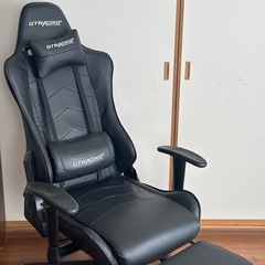 GTRACINGゲーミングチェア ブラックの画像