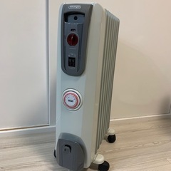 デロンギ　オイルヒーター　グレー　H770812EFSN-GYの画像