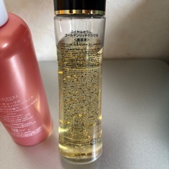 美容液、拭き取り化粧水
の画像