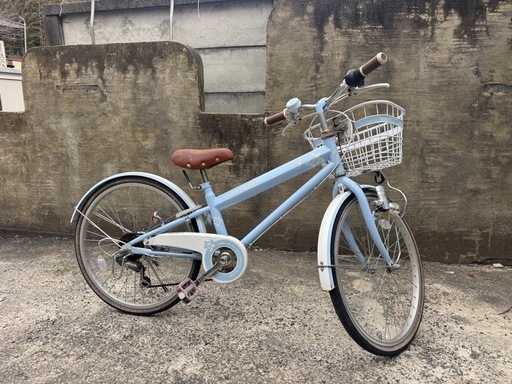 おしゃれな自転車　22インチ　MAHALO マハロ　6段変速　娘が乗ってました　