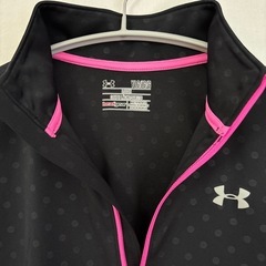 Under Armour(アンダーアーマー） 長袖 トレーニングシャツ ドット柄の画像
