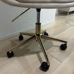 ASHEL jelly デスクチェアの画像