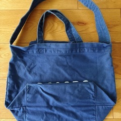 CLASKAショルダートートバッグの画像