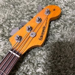 Edwards エレキベースの画像
