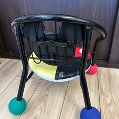 Disneyベビー椅子　テーブル付きの画像