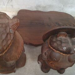 木彫「狸の親子」台座付き(値段交渉可能)の画像