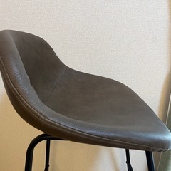 新品未使用カウンターチェアの画像