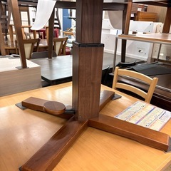 《リユースマン倉敷》ガス圧昇降式丸テーブル ダイニングテーブル  机の画像