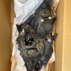 ヴェルファイア 2系  ヘッドライト左右の画像