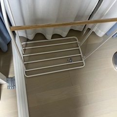 ハンガーラックの画像